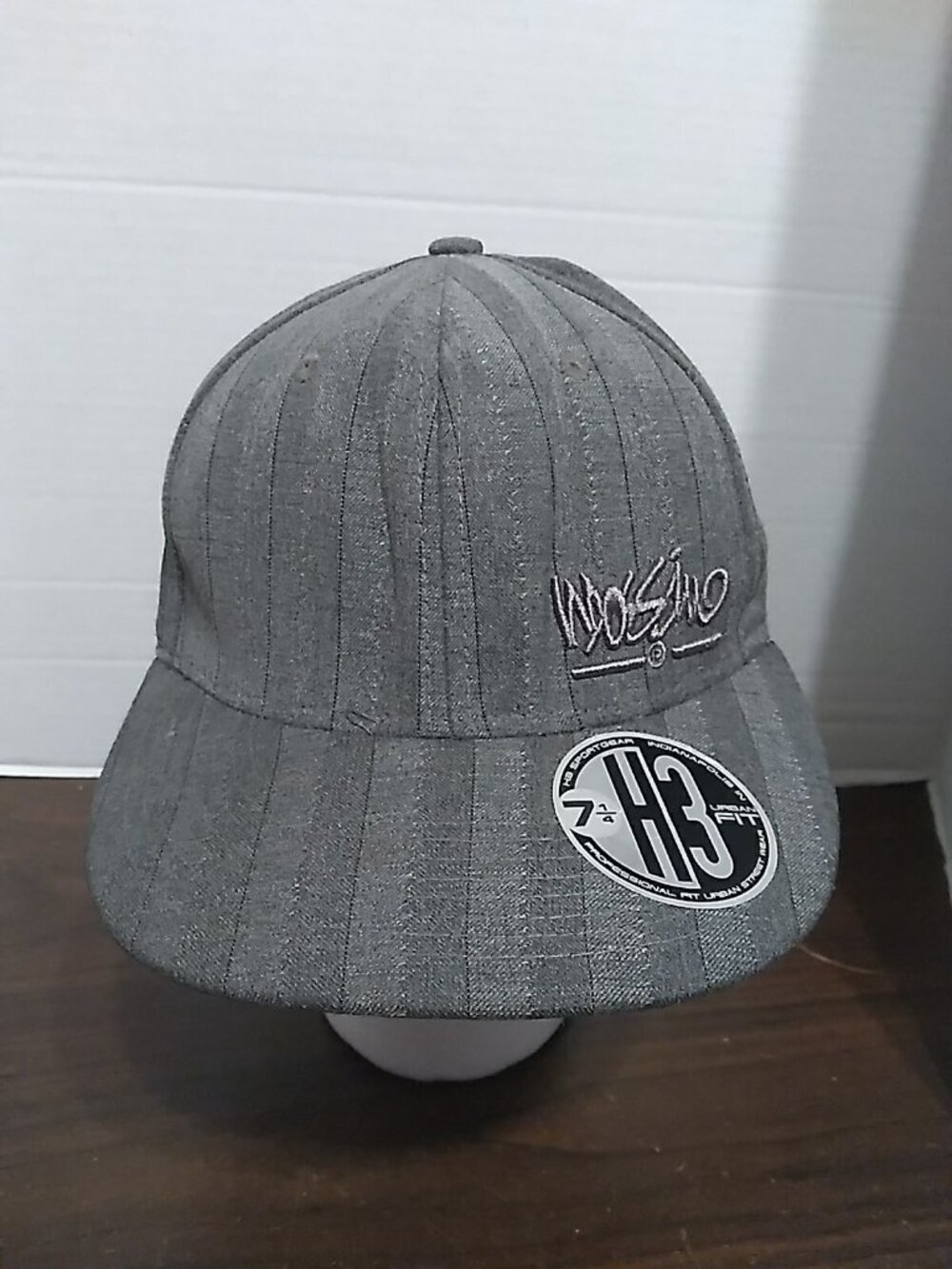 Mossimo Grey with Grey Raised logo Baseball Cap Hat 7 1/4 Casual H3 Urban Fit